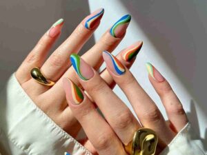Swirl Nail Art