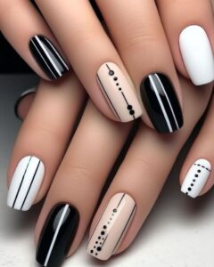 Minimalist Geometry Nails